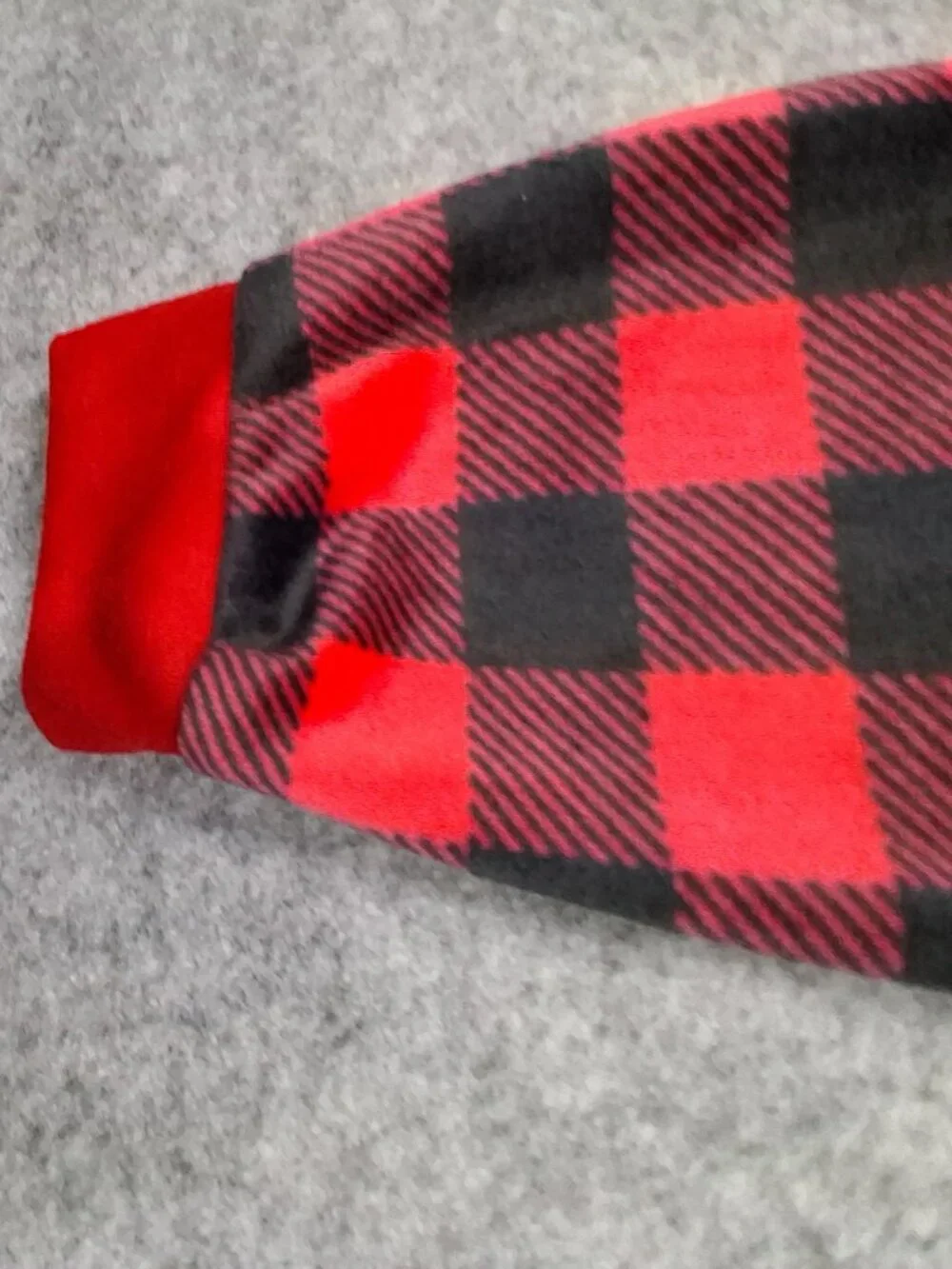 Lola girls pajama bottoms size 6/6x red and black new without tags